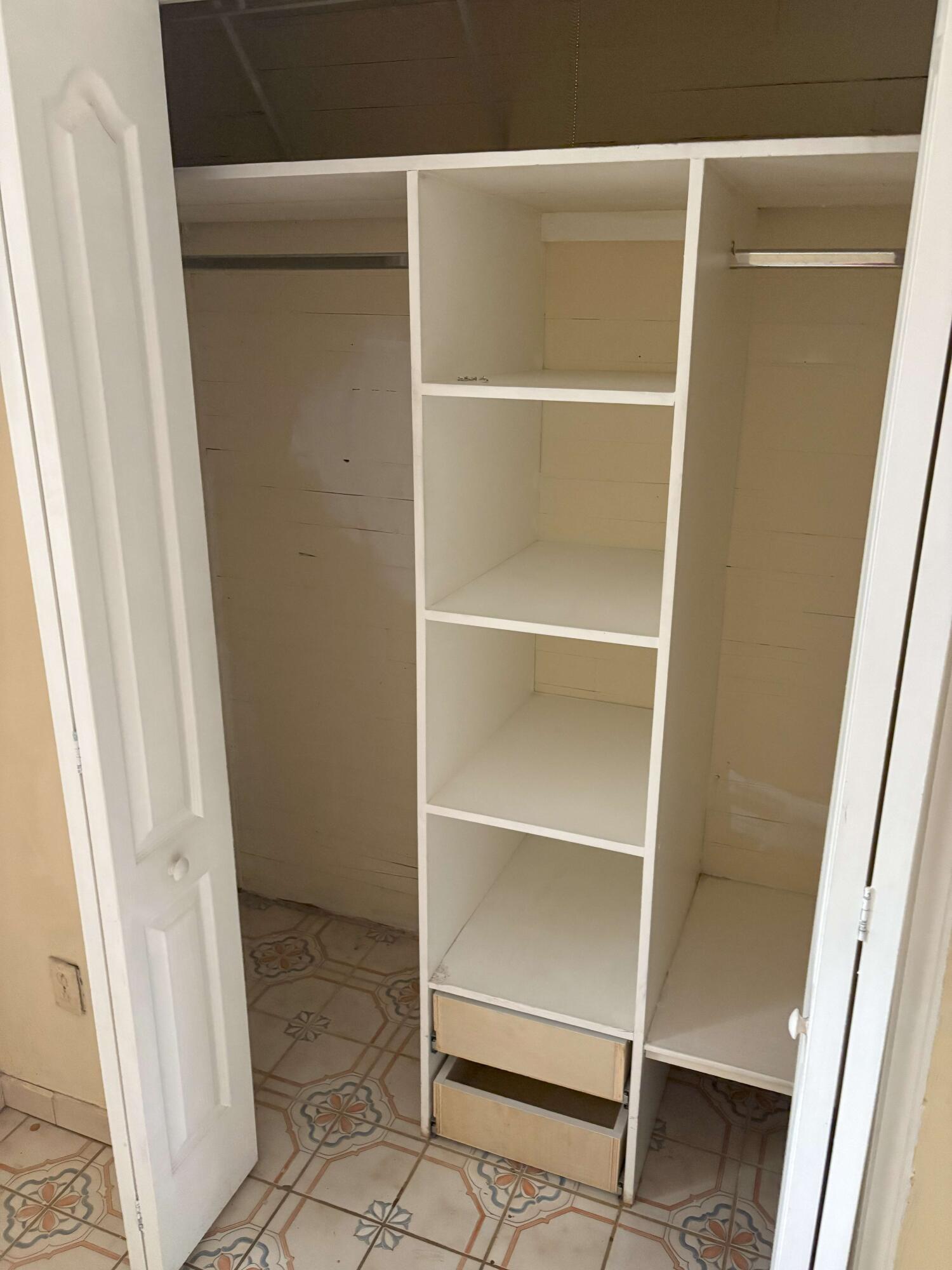 GRAND VIEW PARK - Residential Income