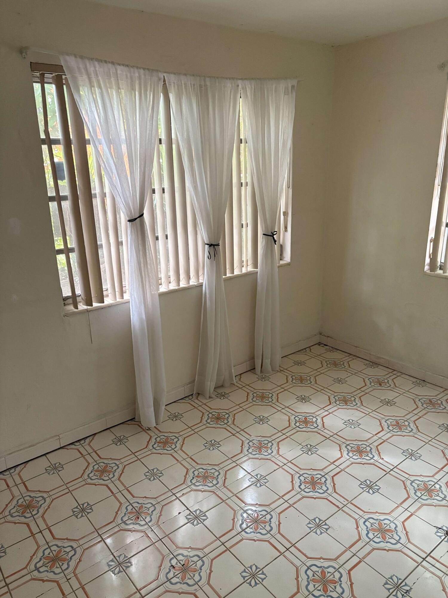 GRAND VIEW PARK - Residential Income