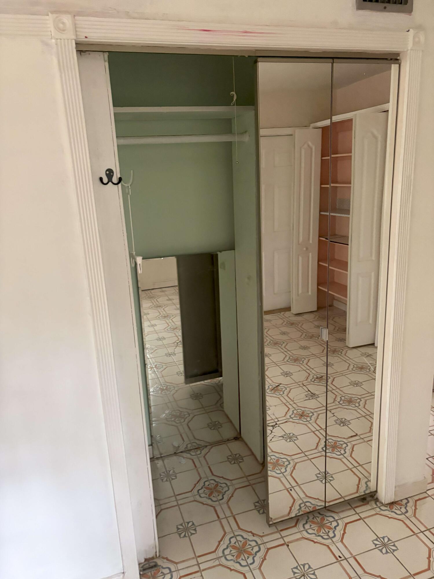 GRAND VIEW PARK - Residential Income