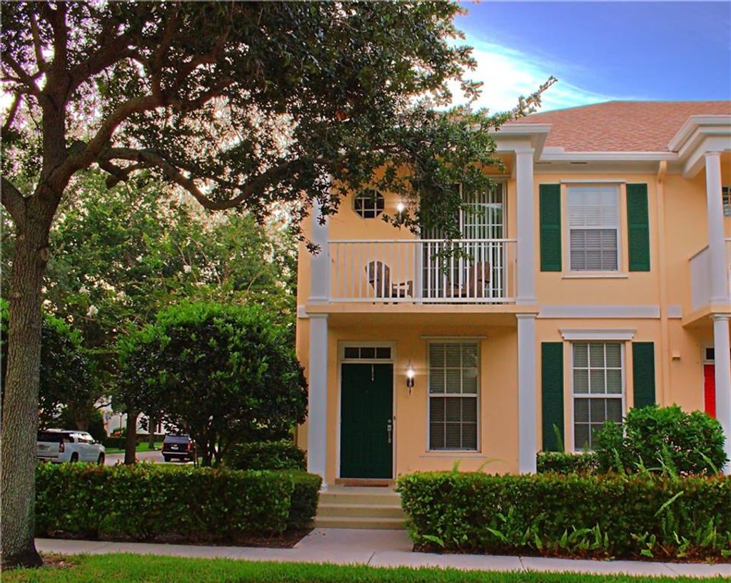 Photo of 165 Waterford Dr, Jupiter, FL 33458 (MLS # F10290170)