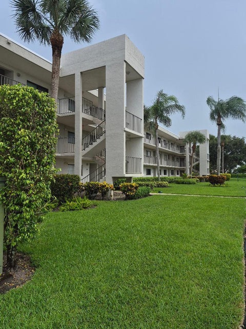 Tiny photo for 5574 Witney Drive #206, Delray Beach, FL 33484 (MLS # B26070284)
