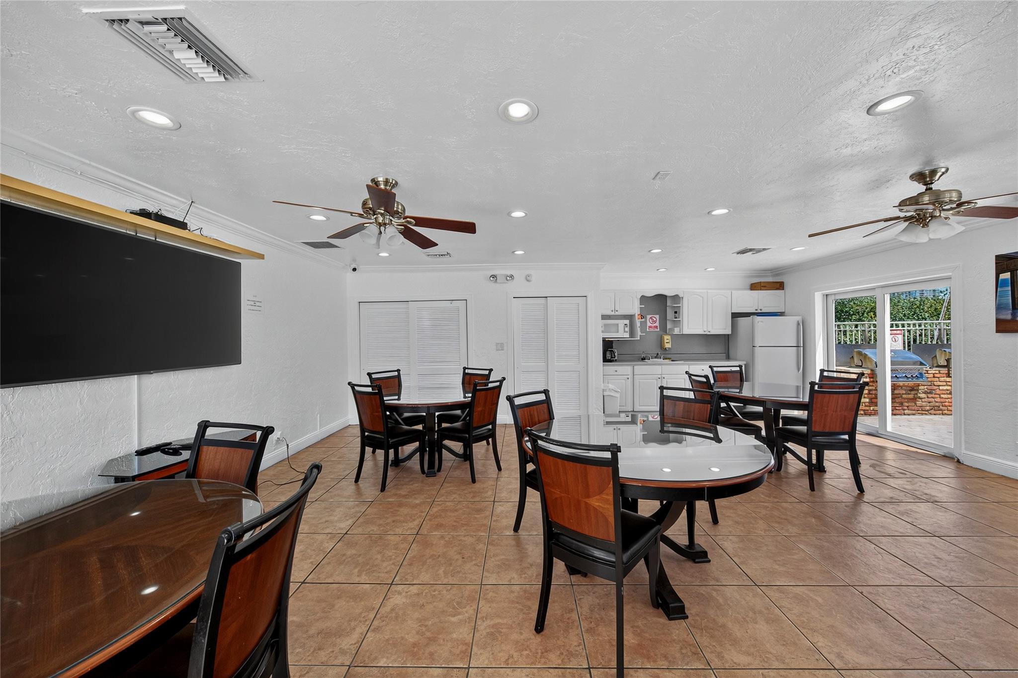 Harbor's Edge - Residential