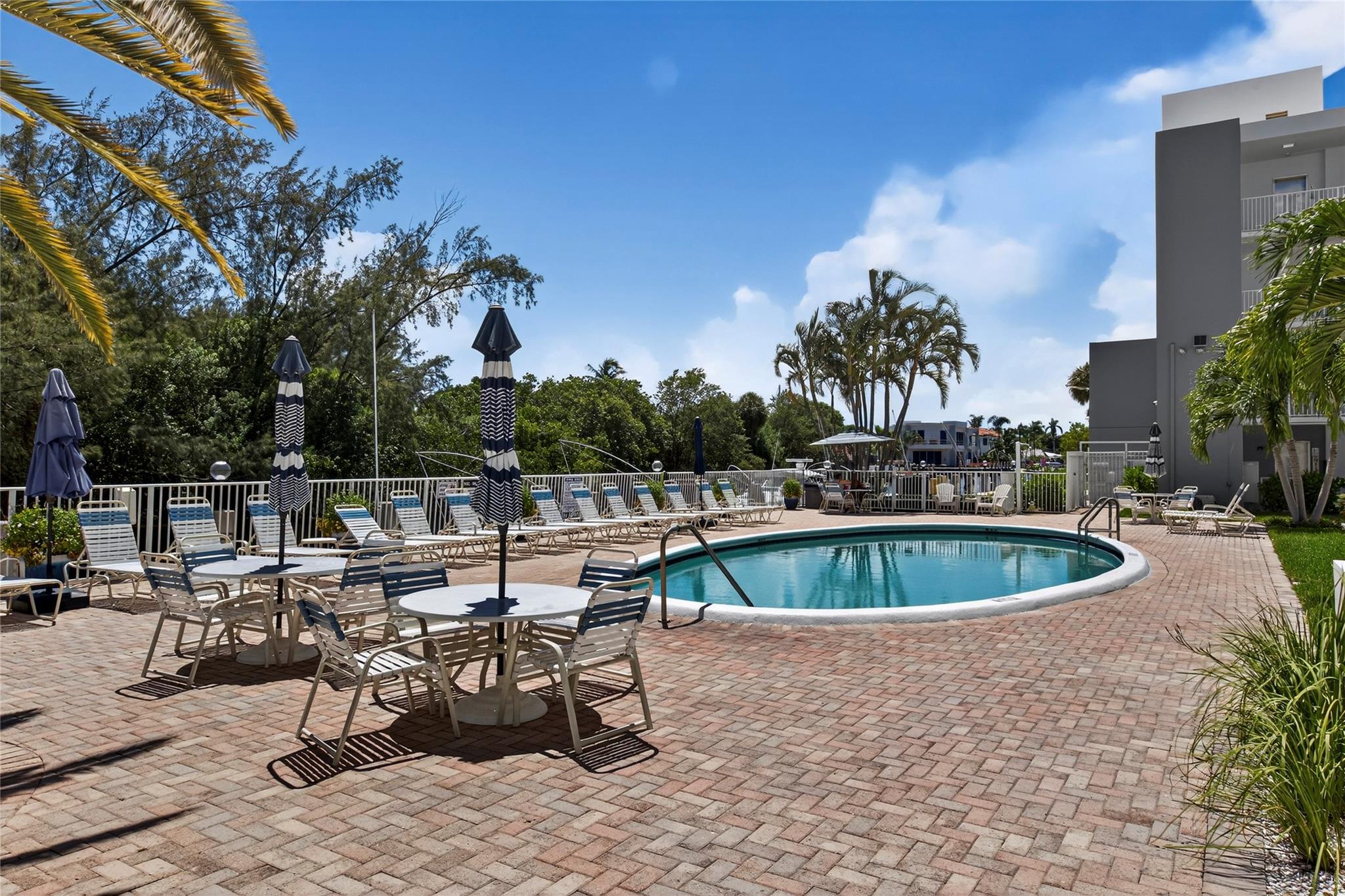 Harbor's Edge - Residential