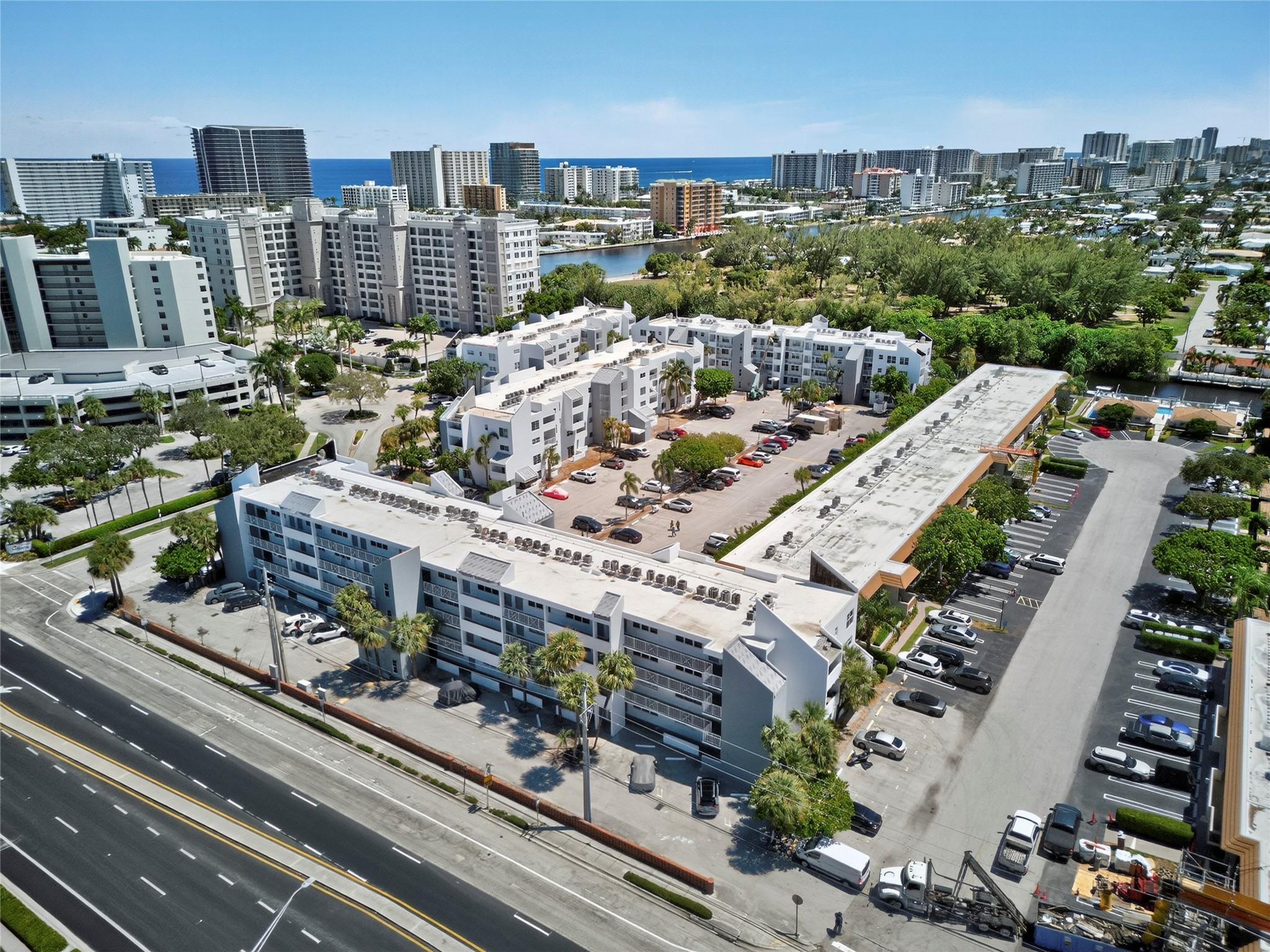 Harbor's Edge - Residential