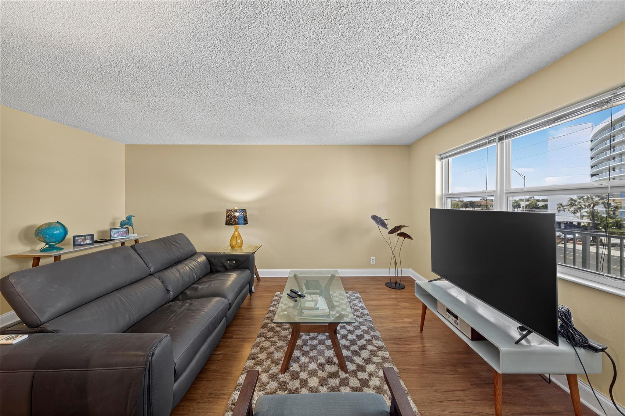 Harbor's Edge - Residential