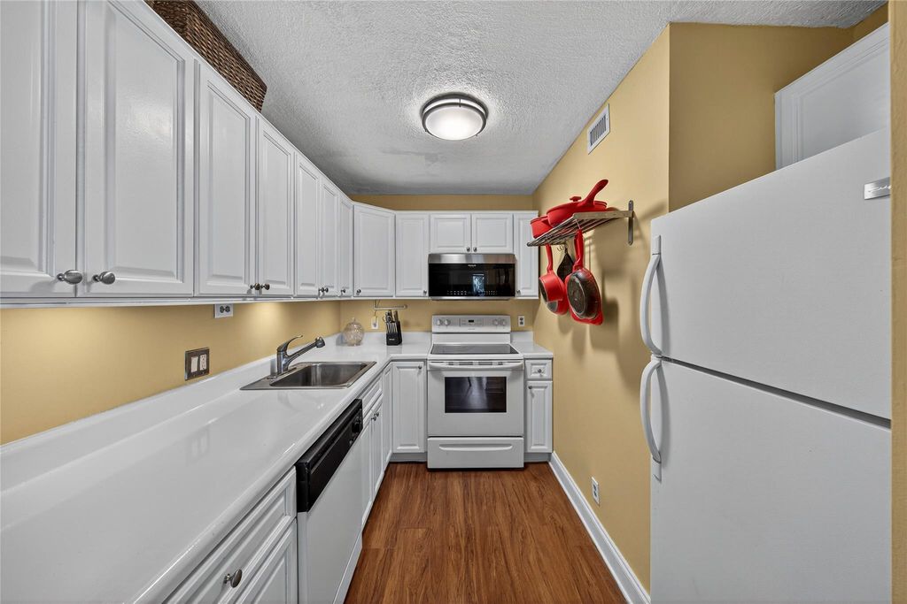 Photo of 2840 NE 14th Street #311A, Pompano Beach, FL 33062 (MLS # F10535141)