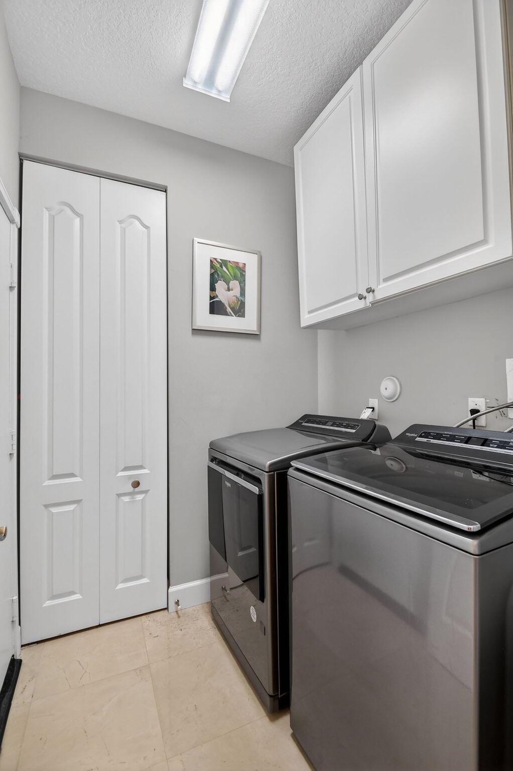 MIZNER FALLS - Residential