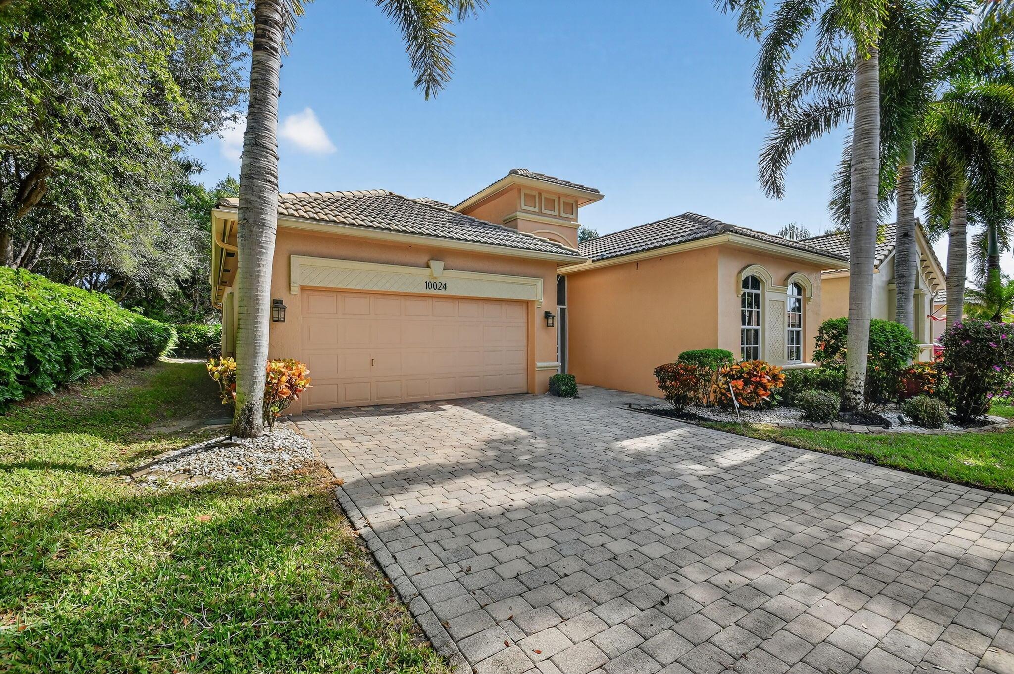 MIZNER FALLS - Residential