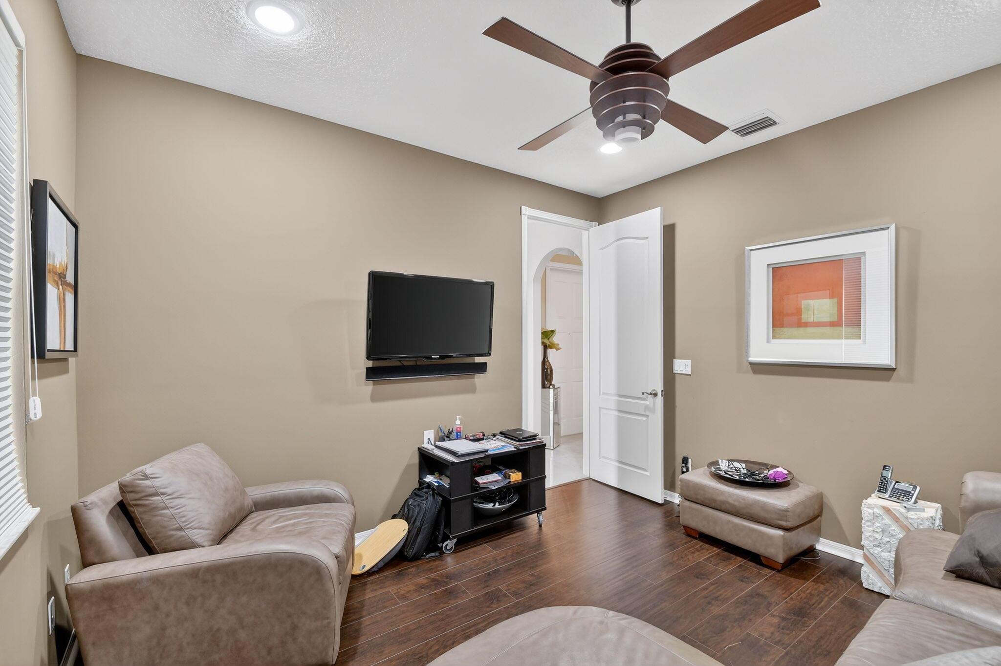 MIZNER FALLS - Residential