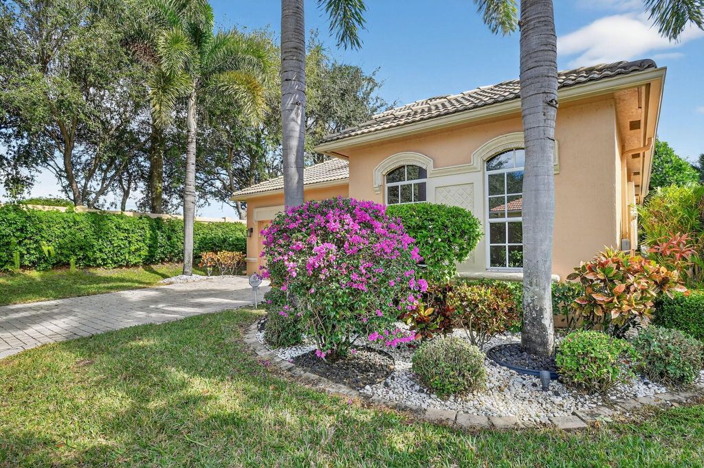 Photo of 10024 Armani Drive, Boynton Beach, FL 33437 (MLS # R11149118)