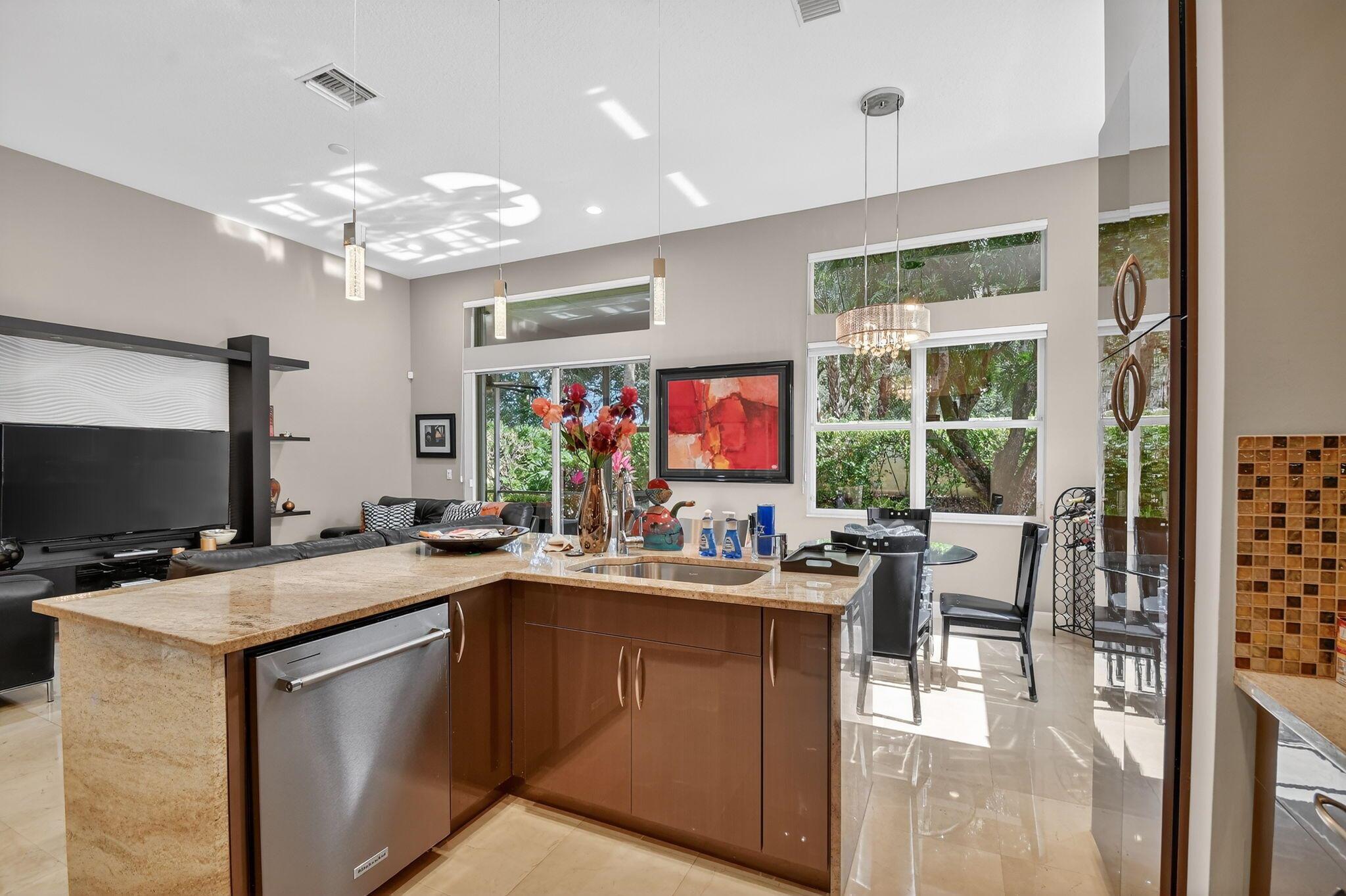 MIZNER FALLS - Residential