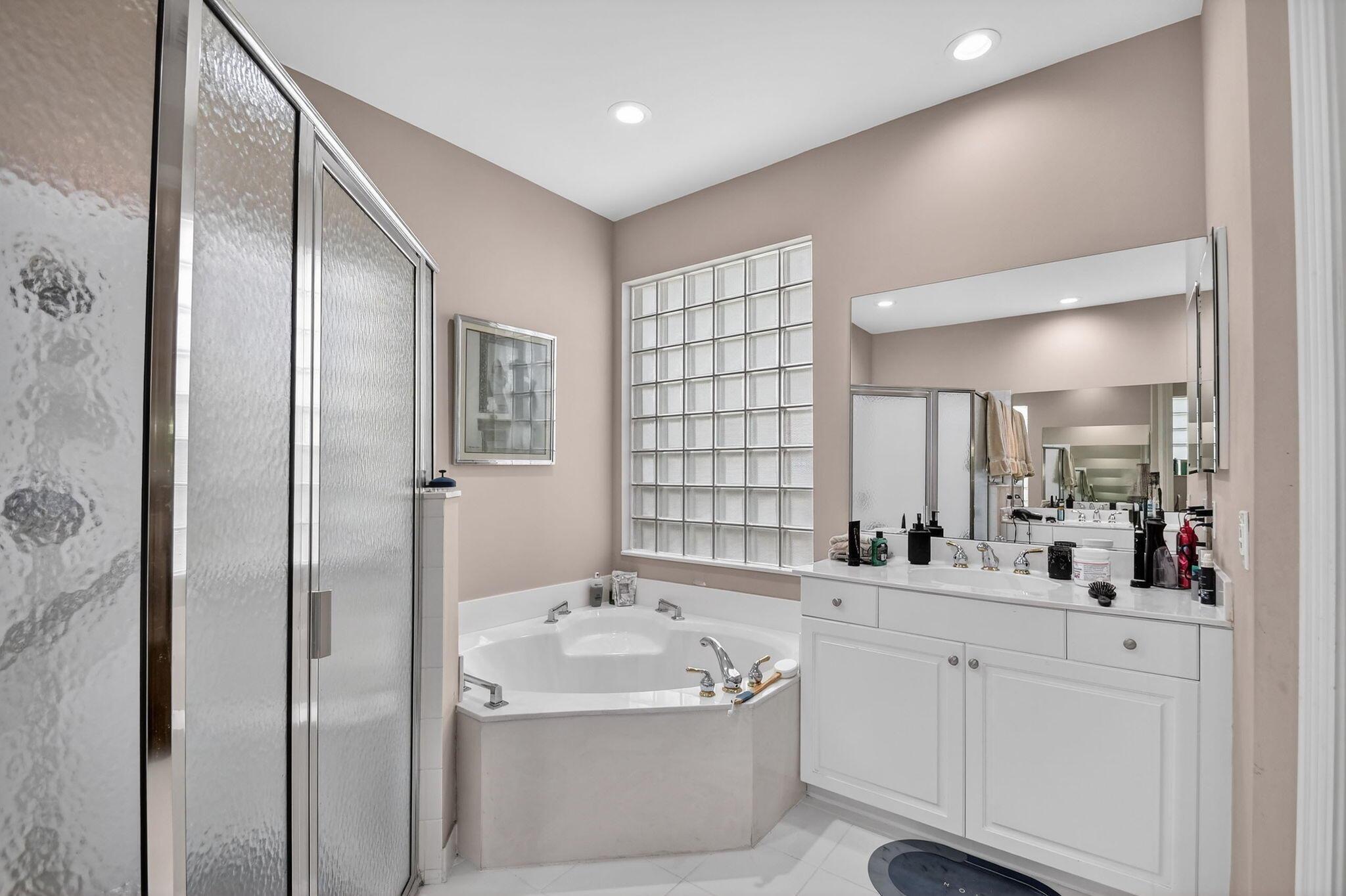 MIZNER FALLS - Residential