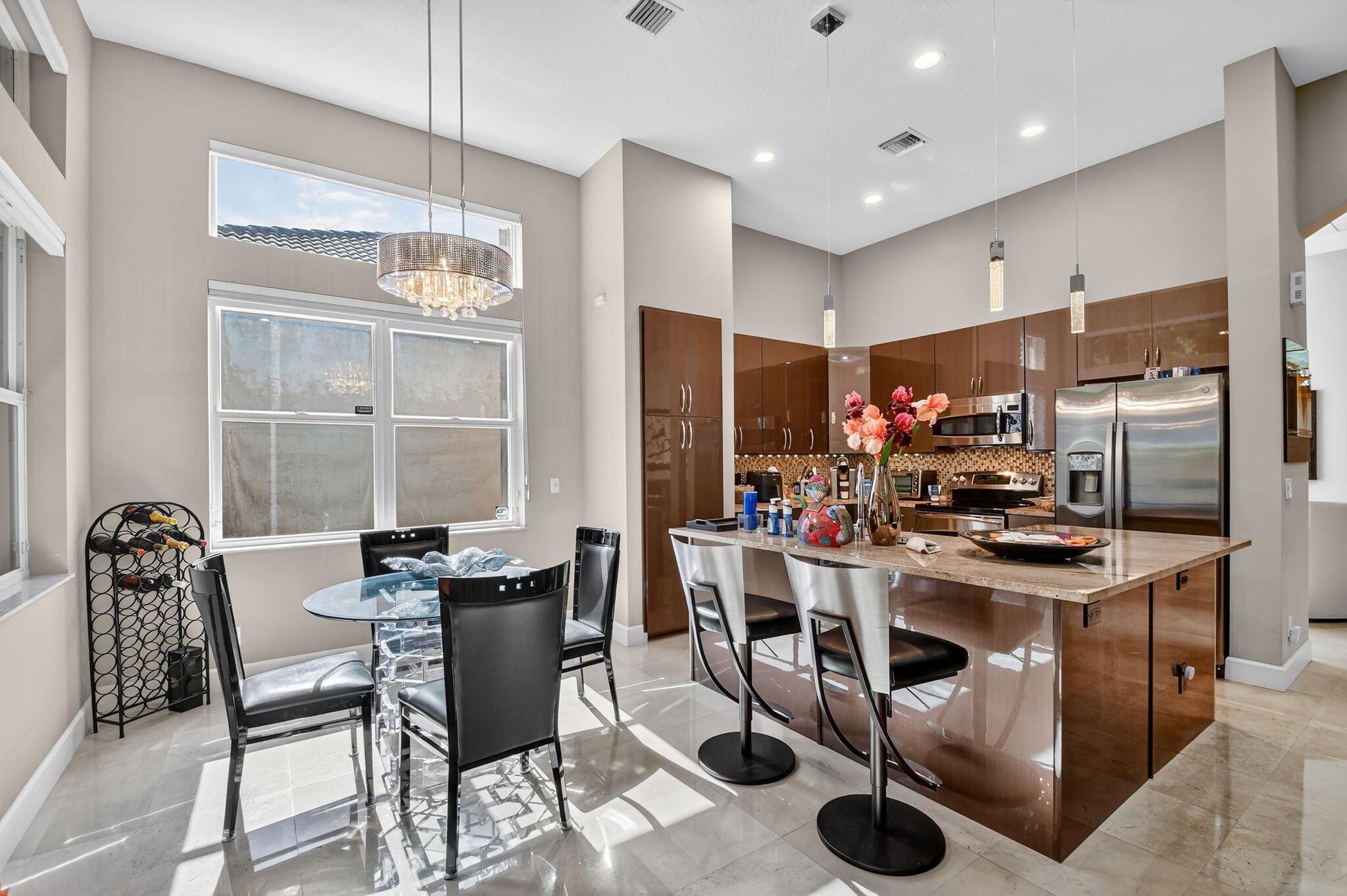 MIZNER FALLS - Residential