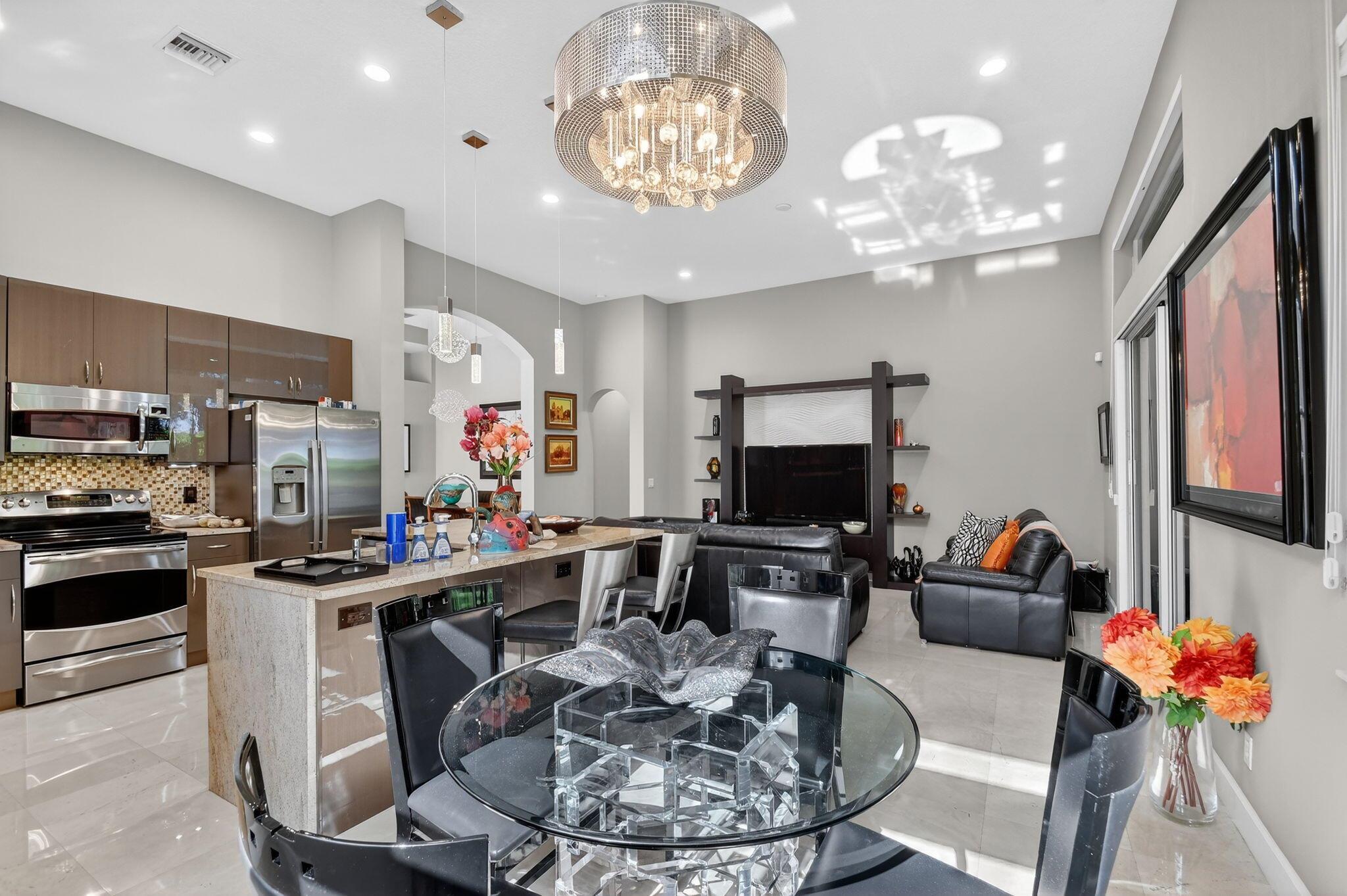 MIZNER FALLS - Residential