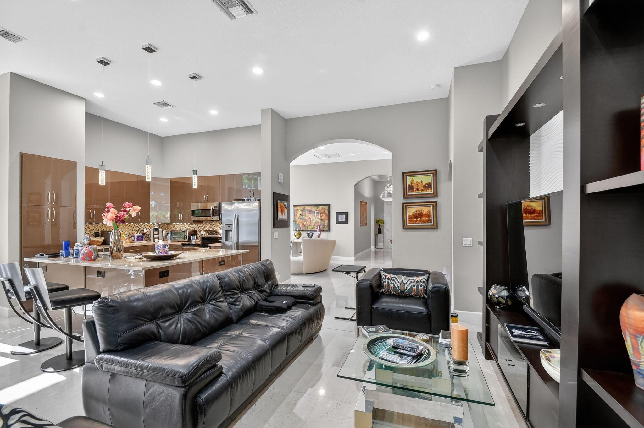 MIZNER FALLS - Residential