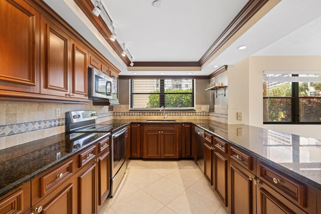 Photo of 372 Golfview Road #103, North Palm Beach, FL 33408 (MLS # R10983163)