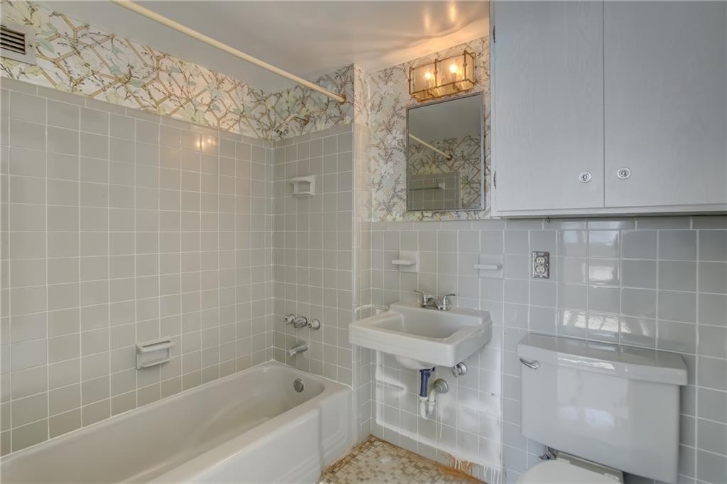 Atlantic Towers - Residential