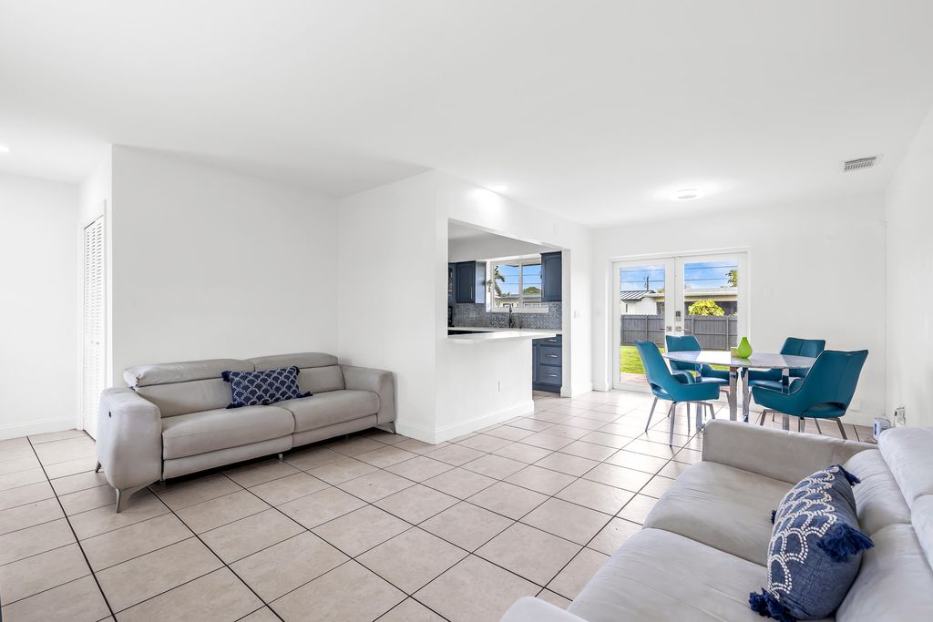 Photo of 8781 NW 15th Street, Pembroke Pines, FL 33024 (MLS # B26015439)