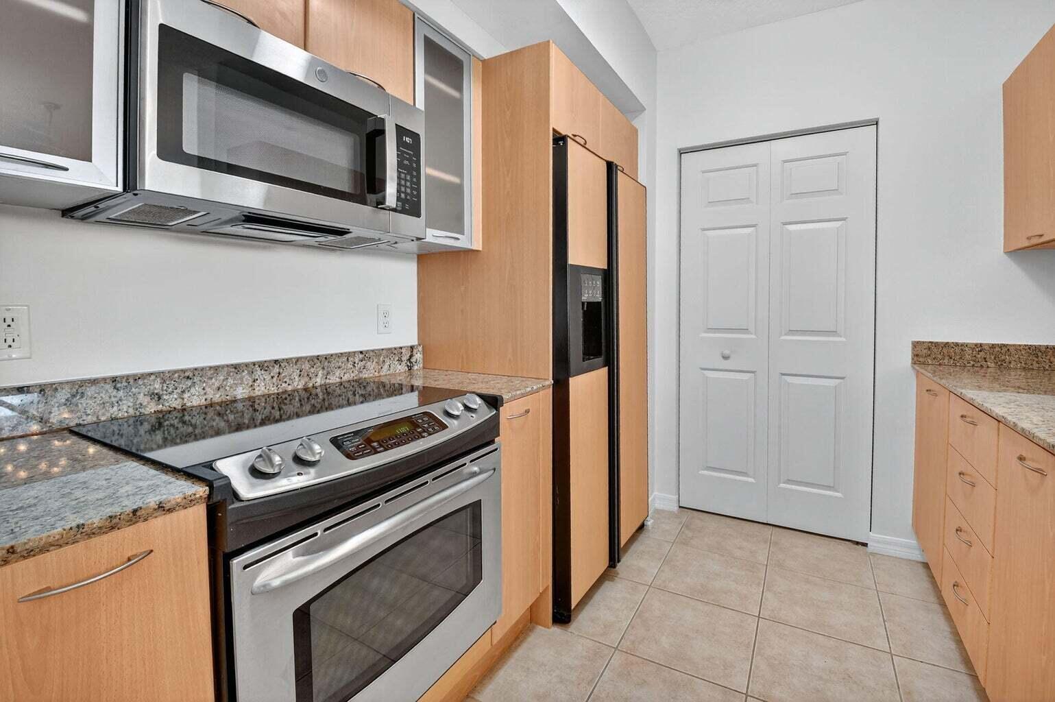 MARINA VILLAGE AT BOYNTON - Residential Lease