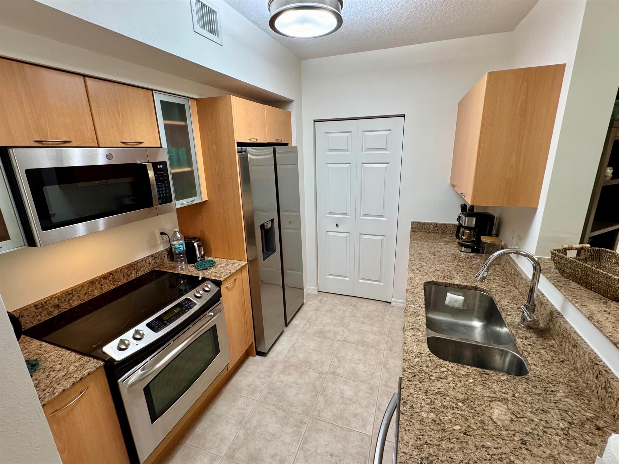 MARINA VILLAGE AT BOYNTON - Residential Lease