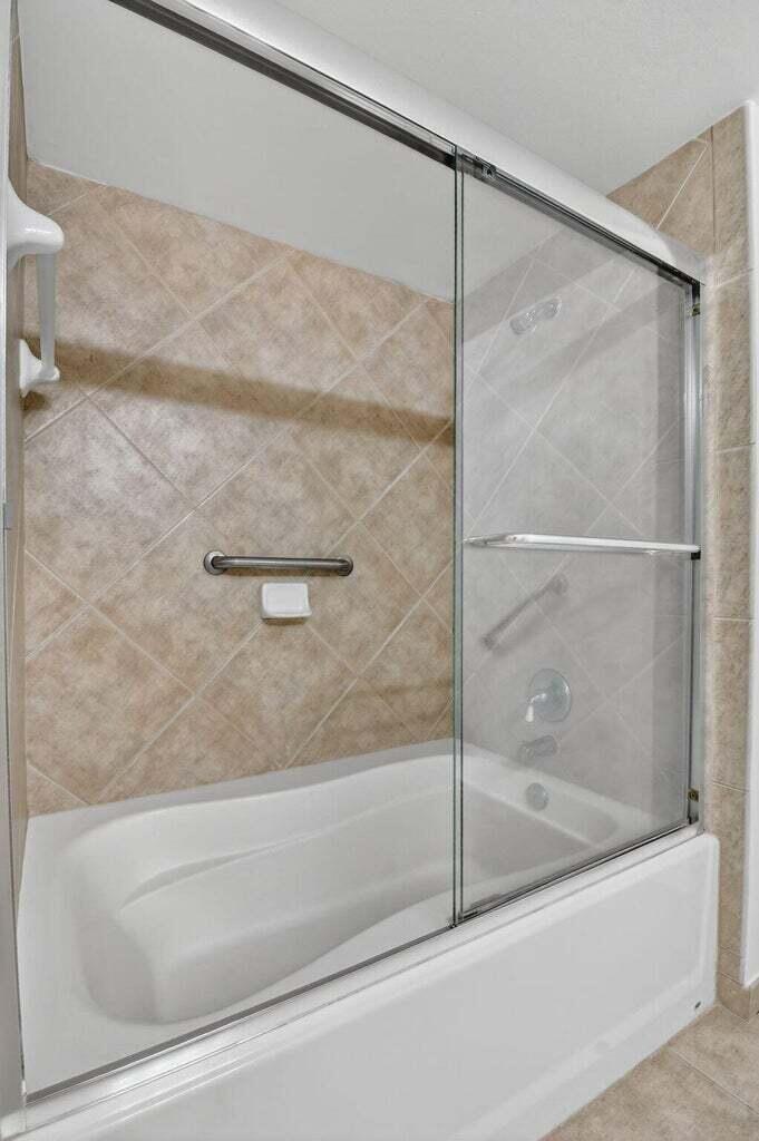 MARINA VILLAGE AT BOYNTON - Residential Lease