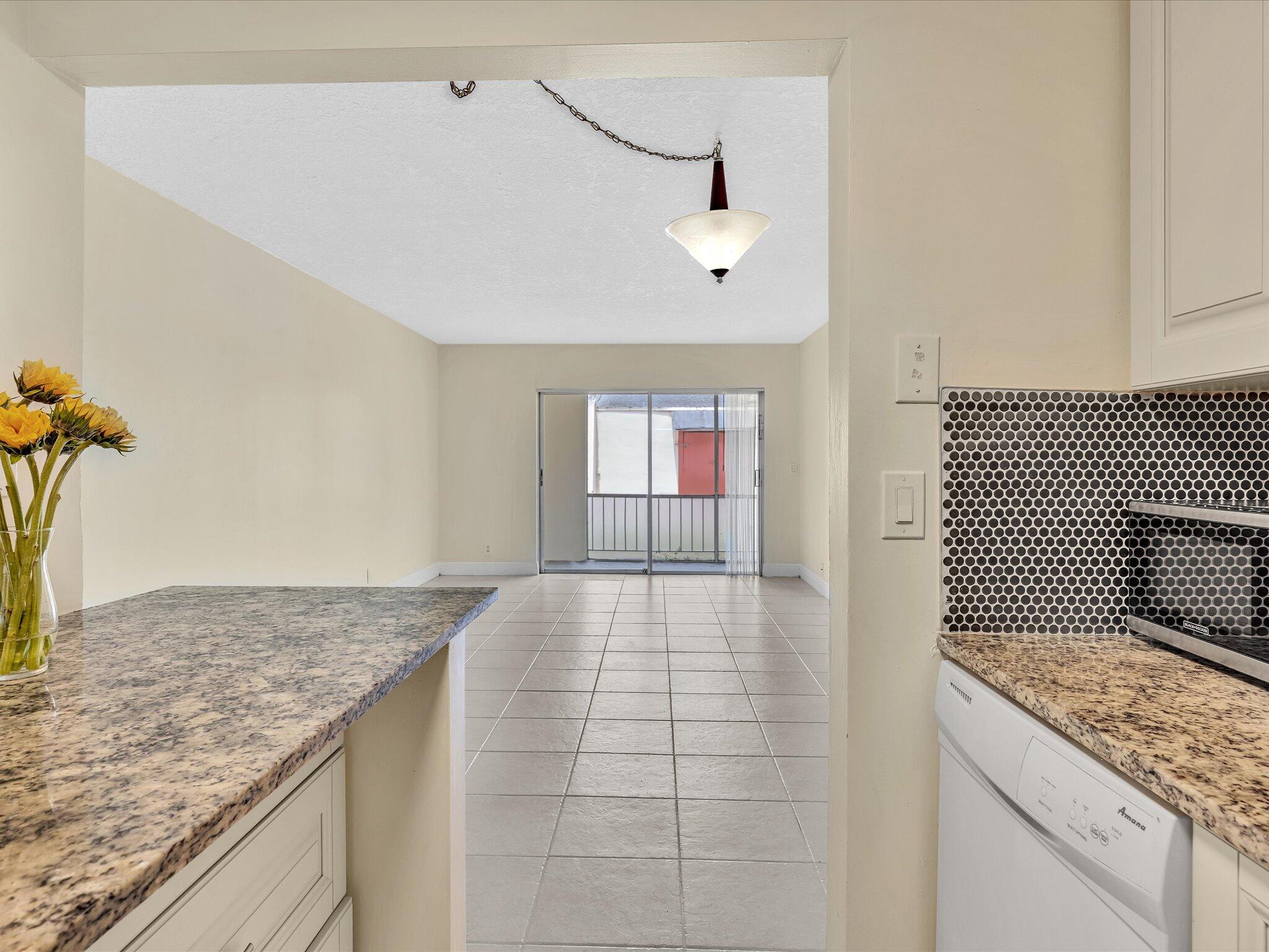 SPANISH OAKS CONDO - Residential Lease