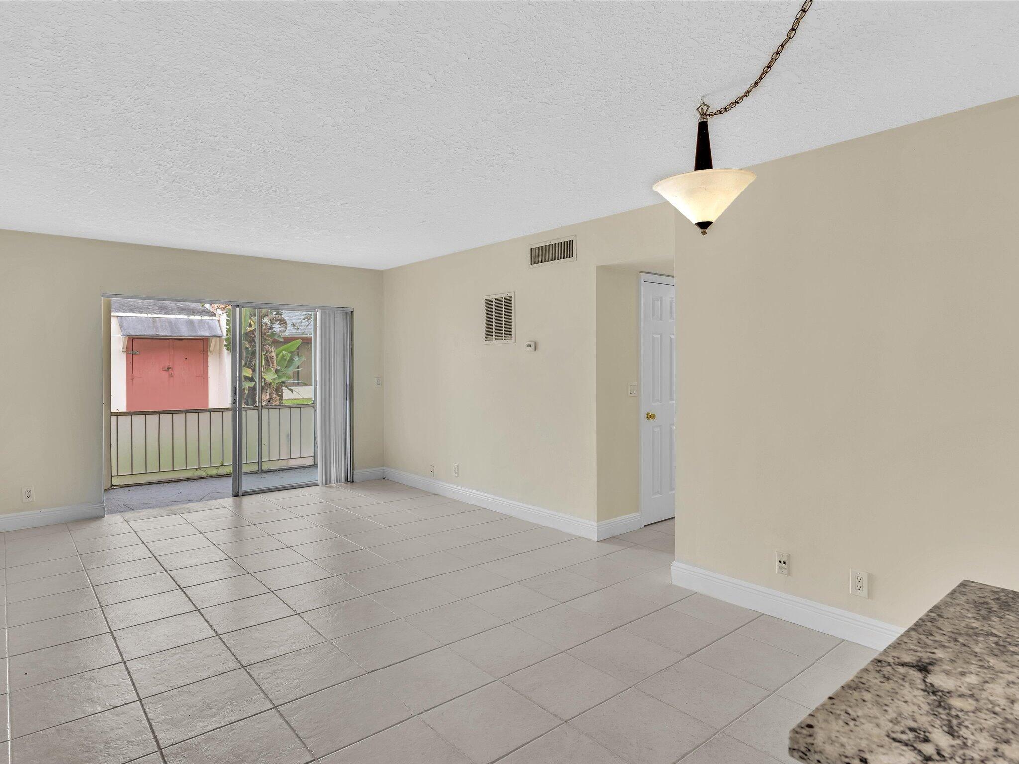 SPANISH OAKS CONDO - Residential Lease
