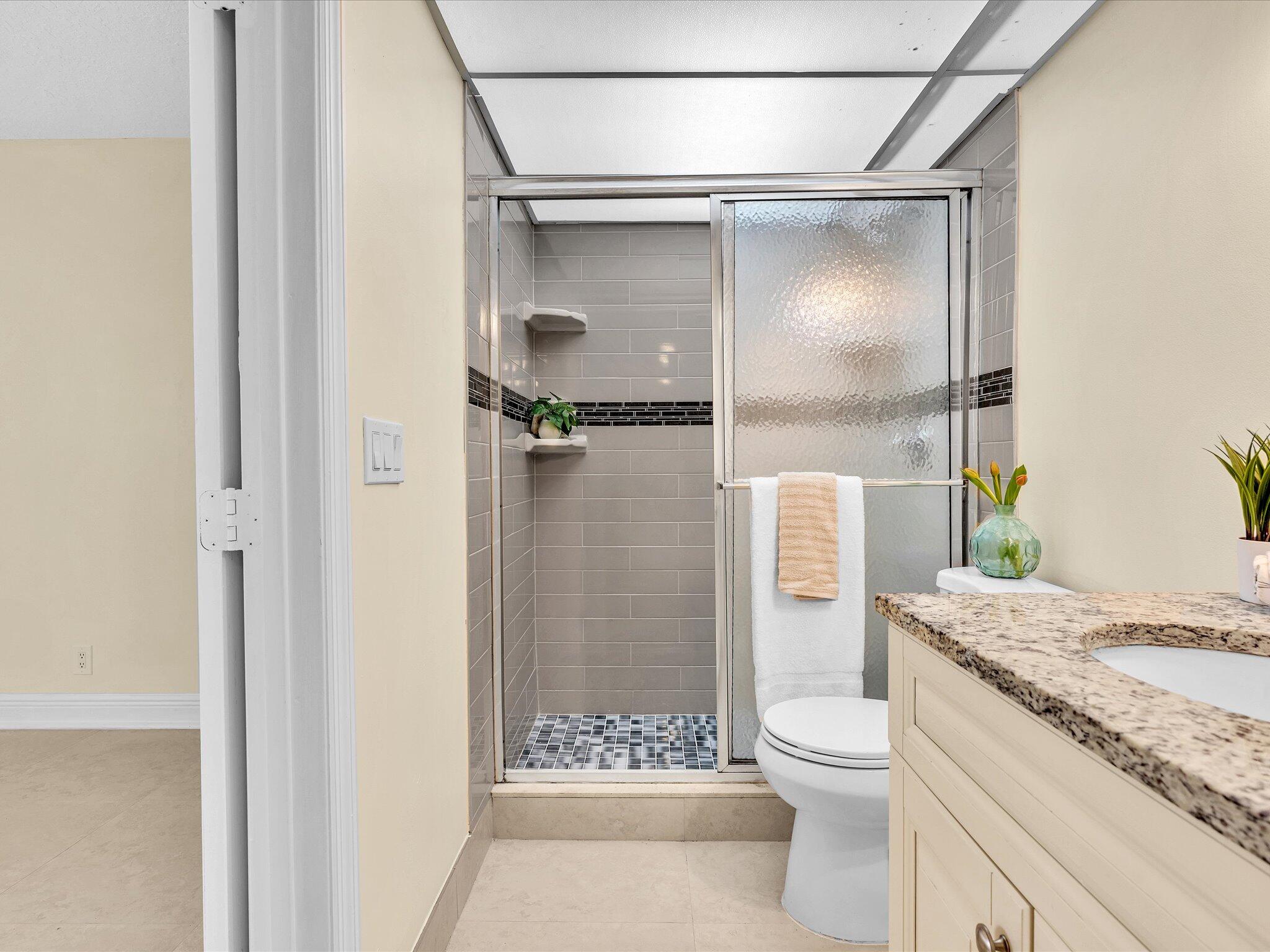 SPANISH OAKS CONDO - Residential Lease