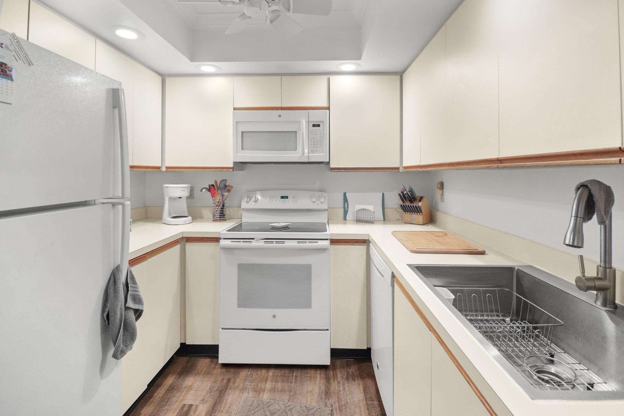 SOUTH RIVER VILLAGE CONDO - Residential