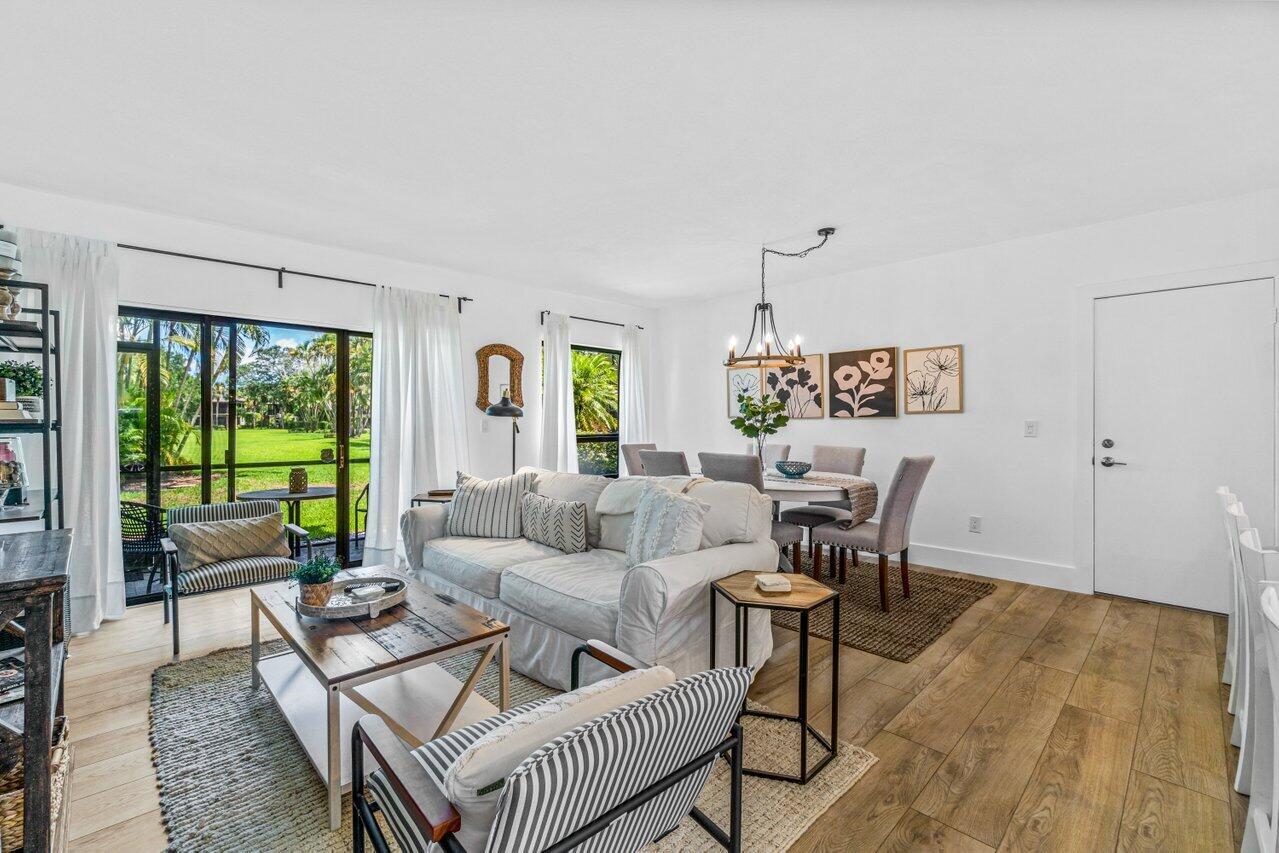 Available immediately for the off-season $2,000 per month and for the season $6,250 per month for 6 months. This ground floor, Bagatelle studio has been nicely remodeled and furnished, and it's conveniently located near Palm Beach International Equestrian Center and Global Dressage. You will find everything you'll need after a hard day at the show, including linens, towels, WIFI, cable, washer and dryer. Access to community pool.
