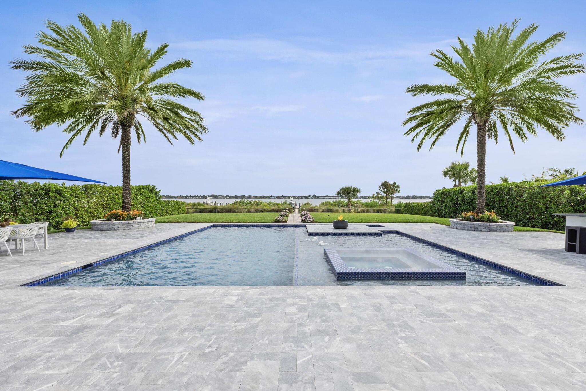 RIVERBEND - Residential