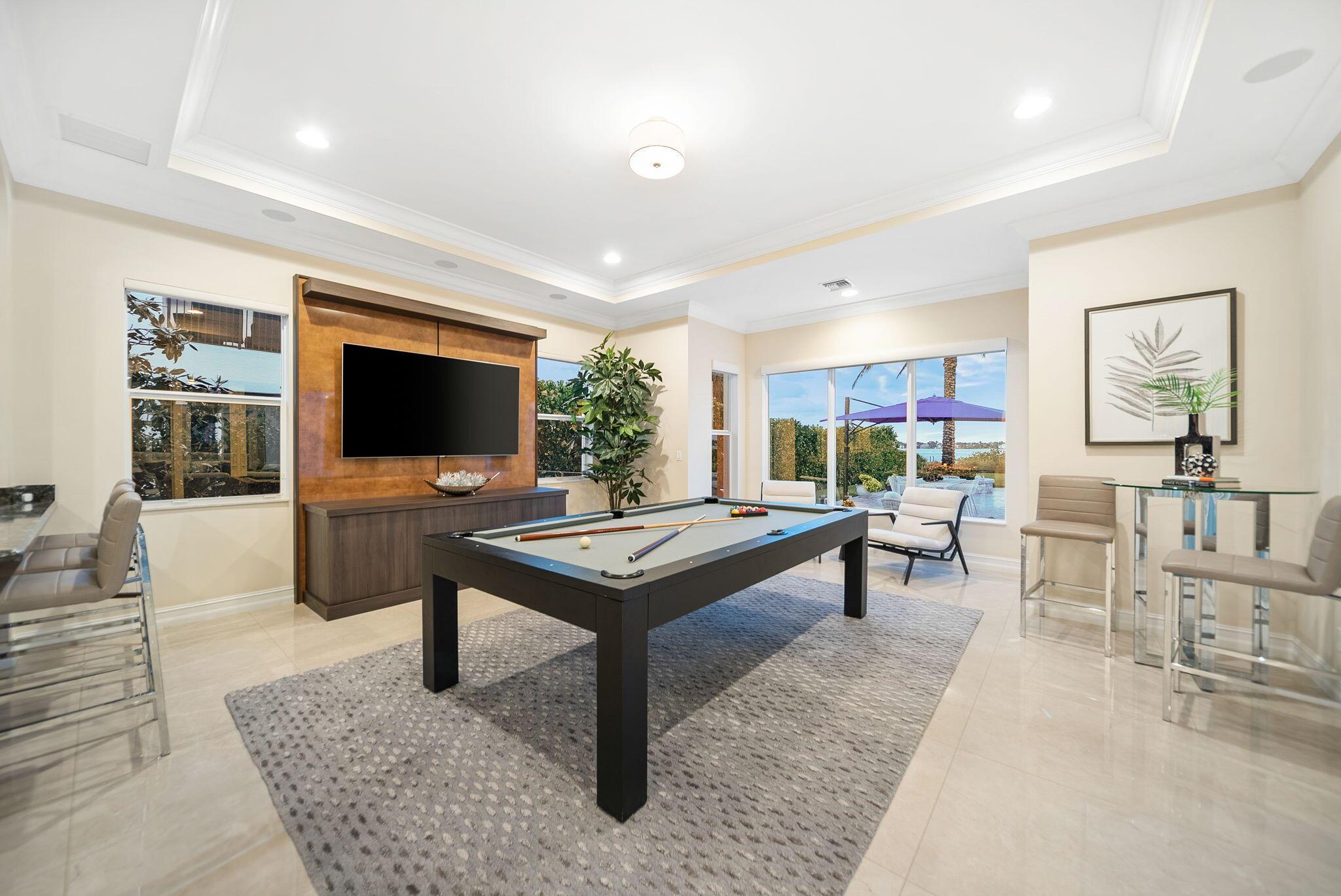 RIVERBEND - Residential