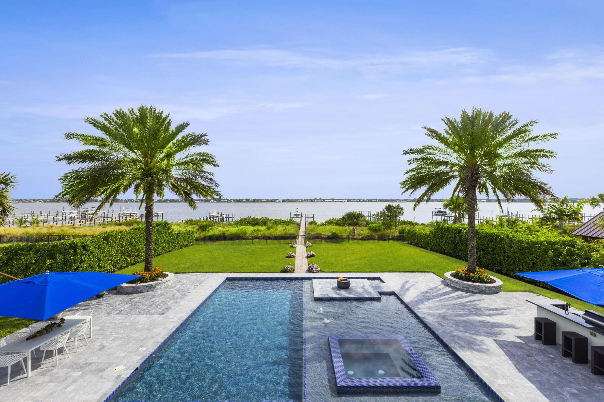 RIVERBEND - Residential