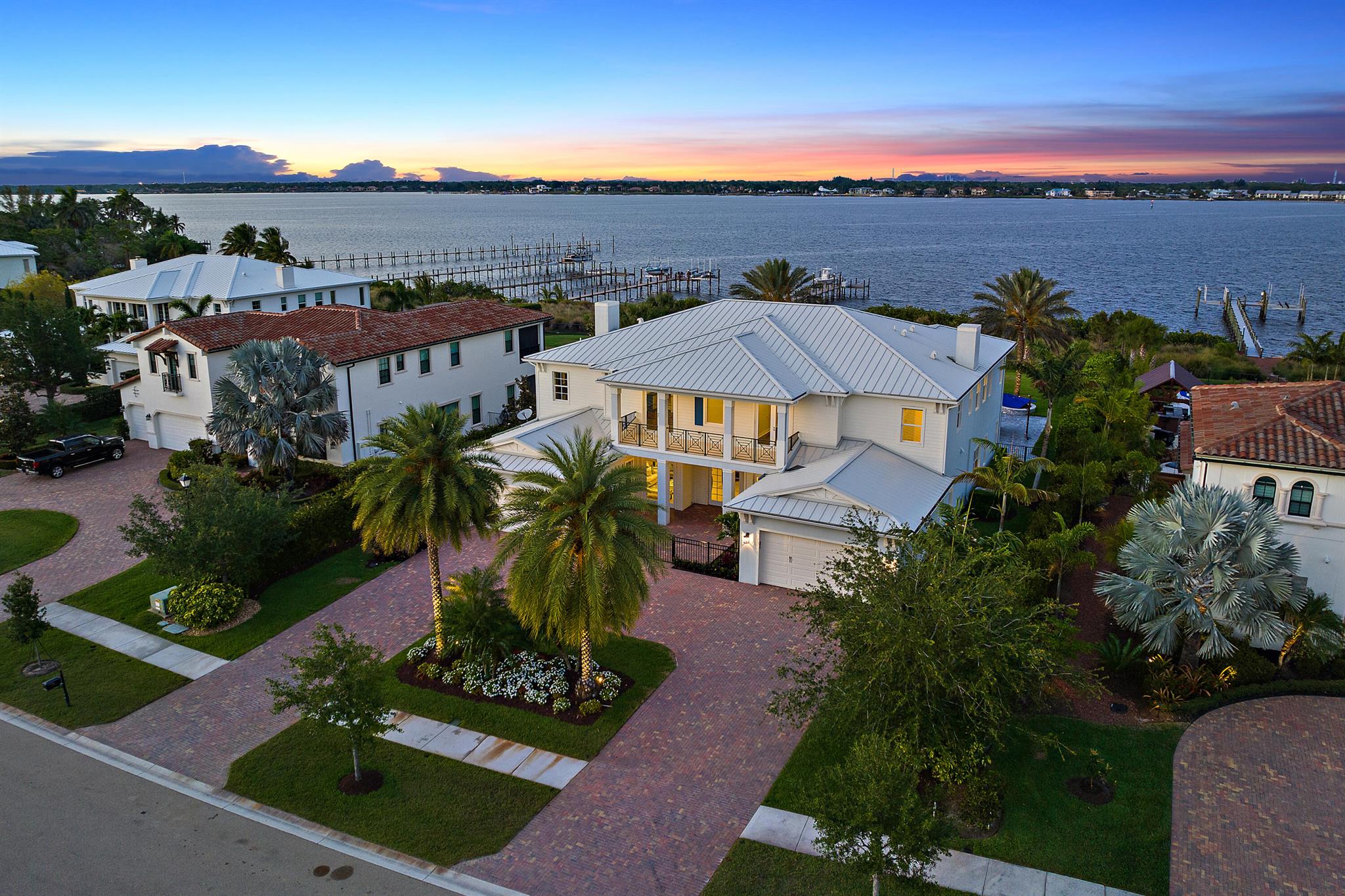 RIVERBEND - Residential