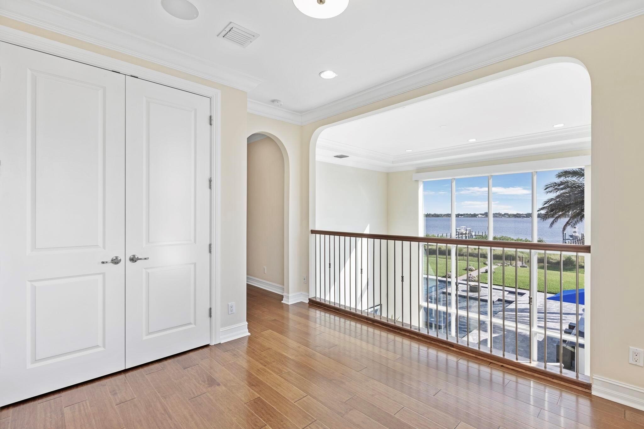 RIVERBEND - Residential