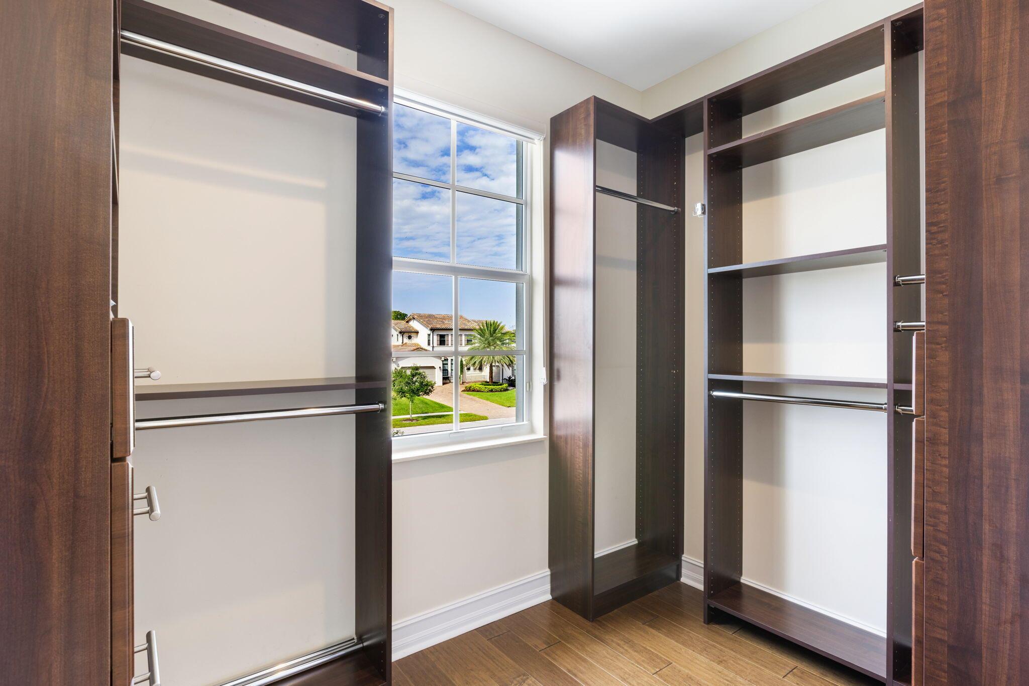 RIVERBEND - Residential