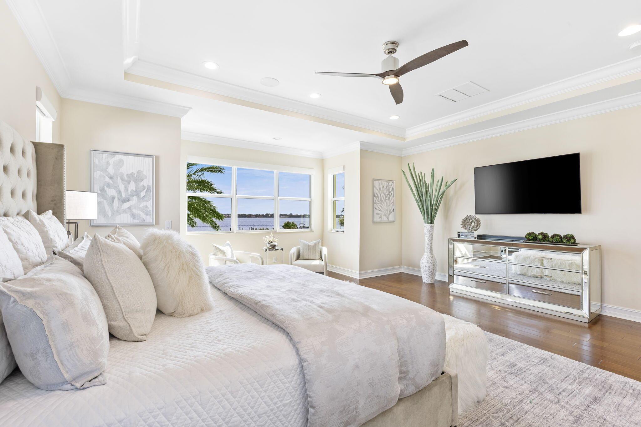 RIVERBEND - Residential