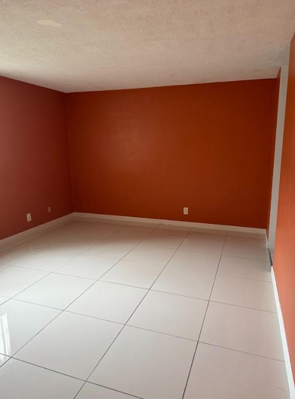 BEAUTIFUL 2 BEDROOM 2 BATHROOM CONDO IN THE HEART OF SUNRISE, TILE FLOORS THROUGHOUT, VERY SPACIOUS WITH LOTS OF STORAGE, 1ST FLOOR UNIT, CLOSE TO SHOPPING, SCHOOLS AND HWYS. DON'T DELAY COME SEE TODAY, EZ TO SHOW.