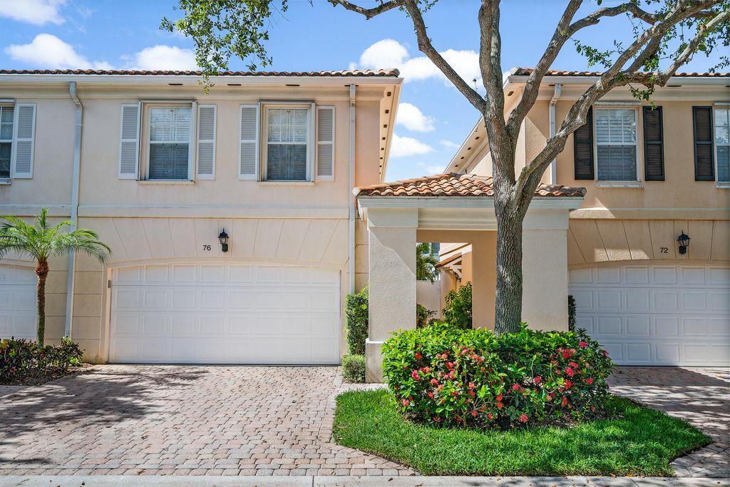Photo of 76 Live Oak Circle Cir, Tequesta, FL 33469 (MLS # R10810314)