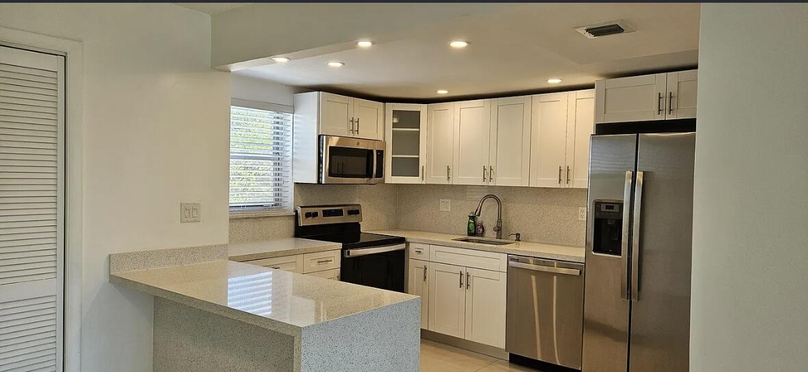PARKVIEW CONDO NO 2 - Residential Lease