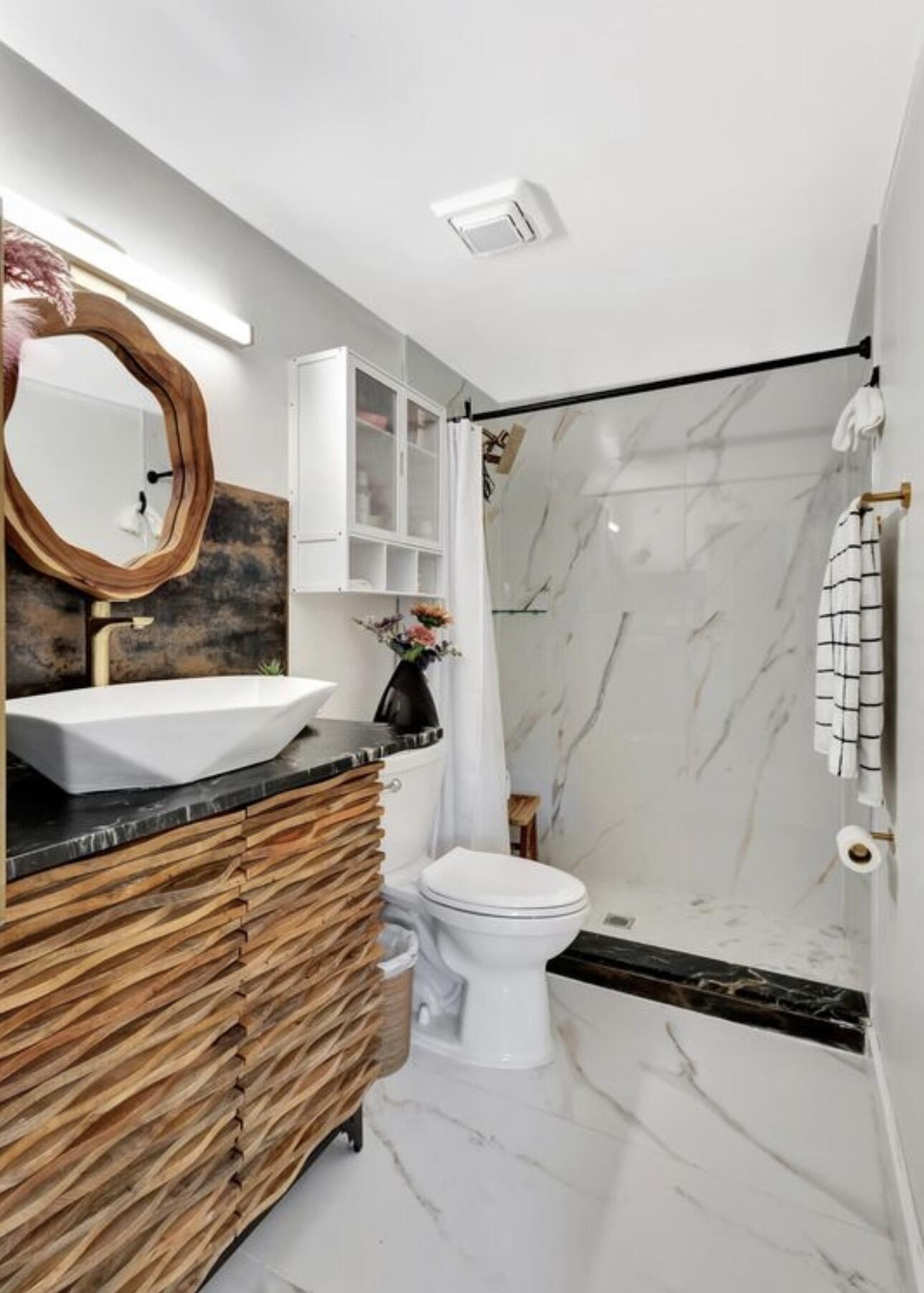 CHURCH CIRCLE - Residential