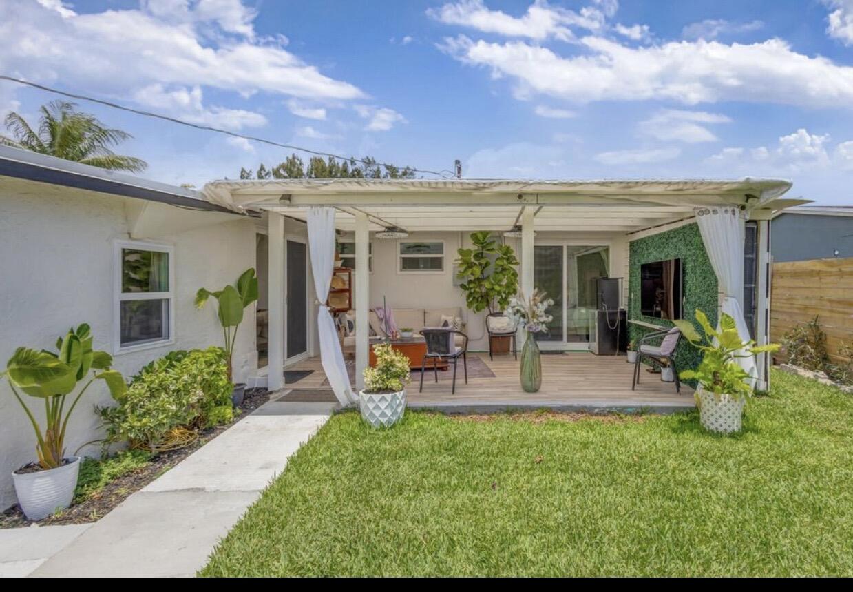 CHURCH CIRCLE - Residential