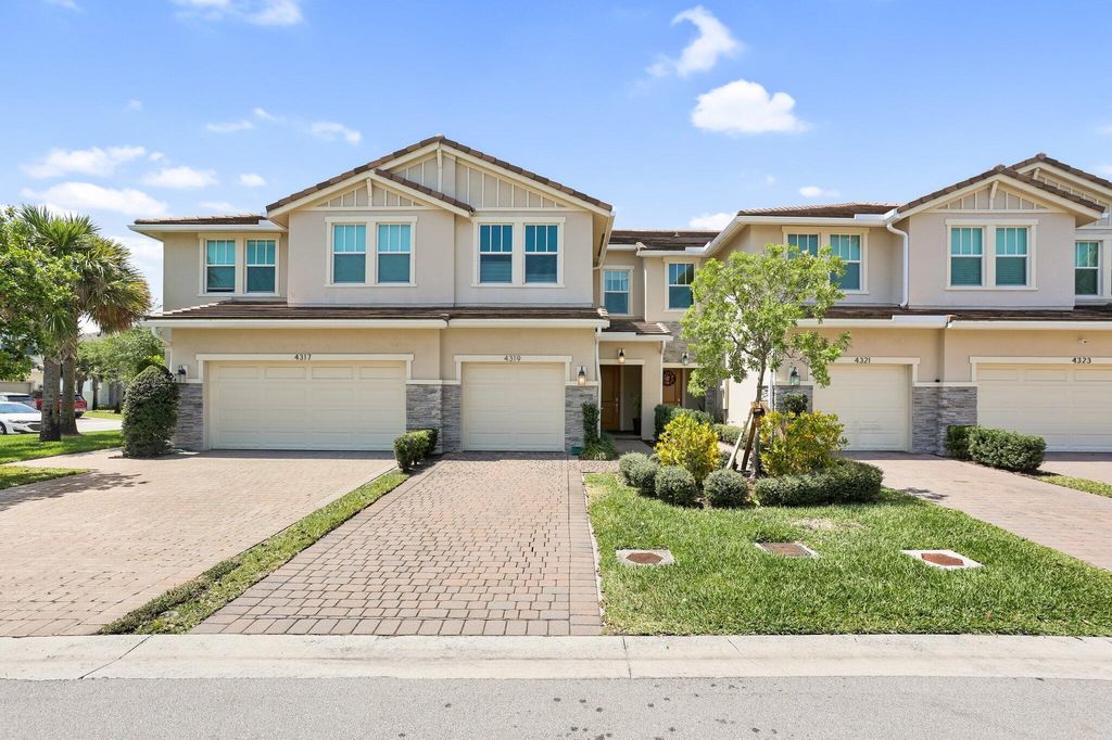 Photo of 4319 Veleiros Avenue, Deerfield Beach, FL 33064 (MLS # R11076795)