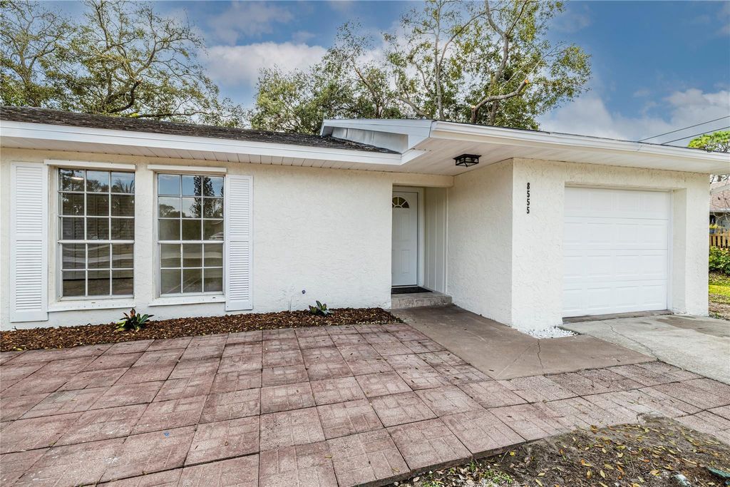 Photo of 8555 24th Street, Vero Beach, FL 32966 (MLS # F10551749)