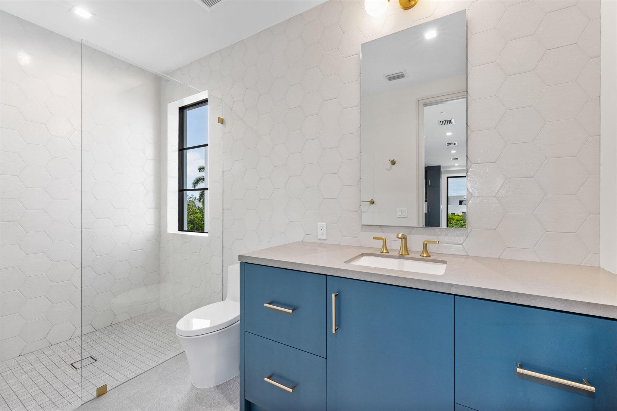 SOPHIA FREY - Residential