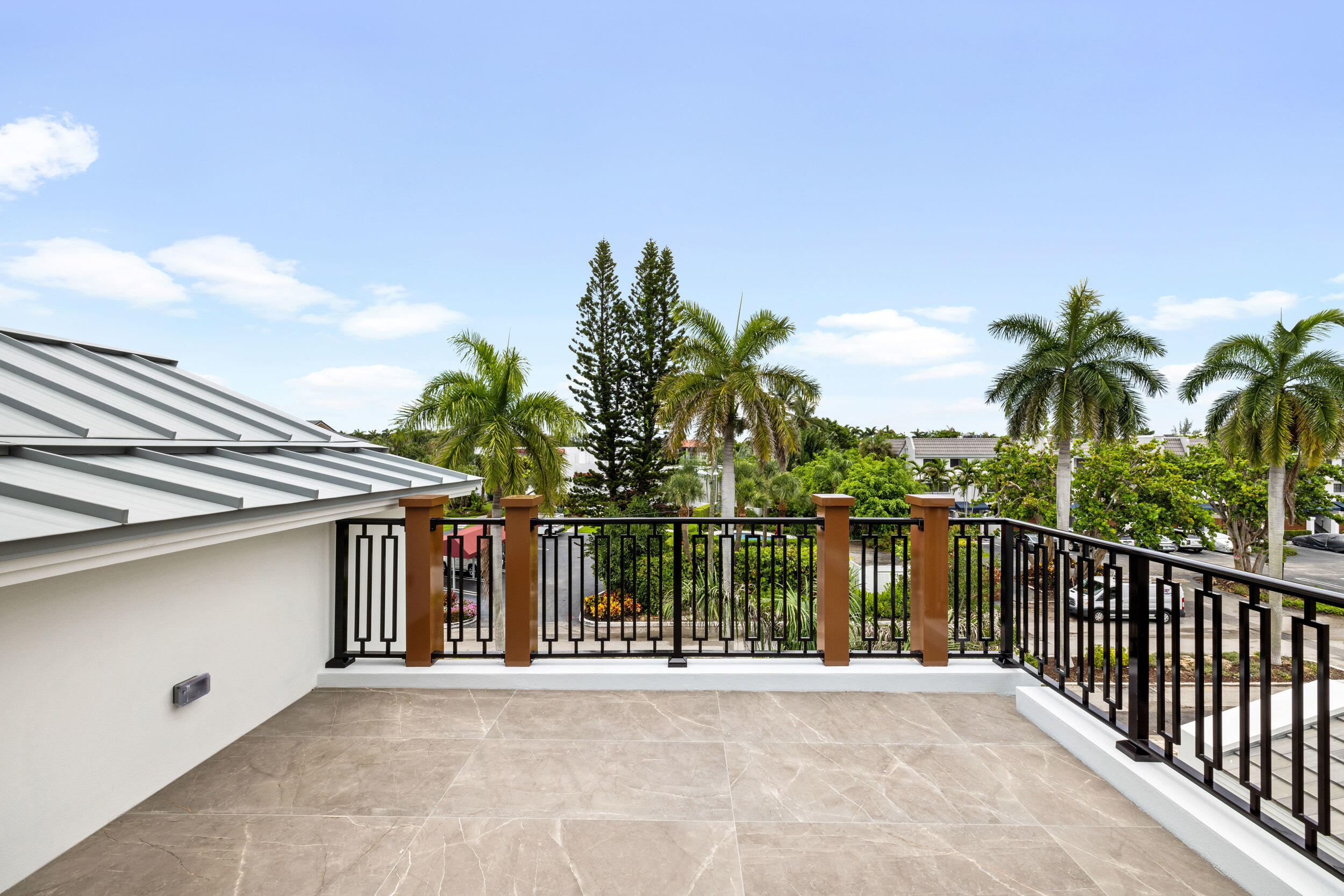 SOPHIA FREY - Residential