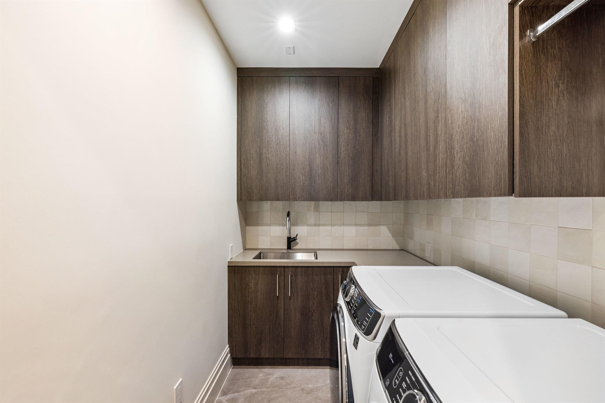 SOPHIA FREY - Residential