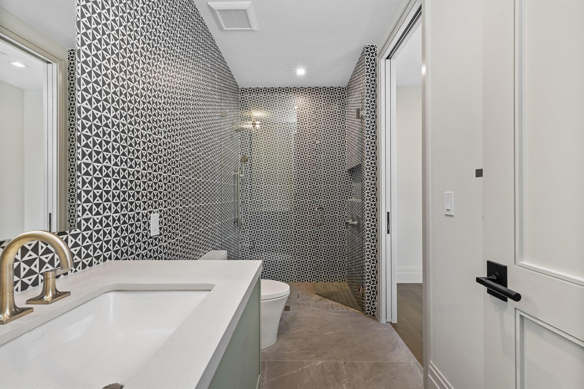 SOPHIA FREY - Residential