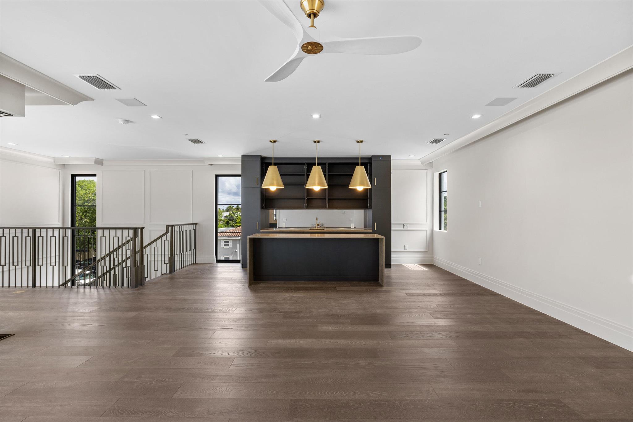 SOPHIA FREY - Residential