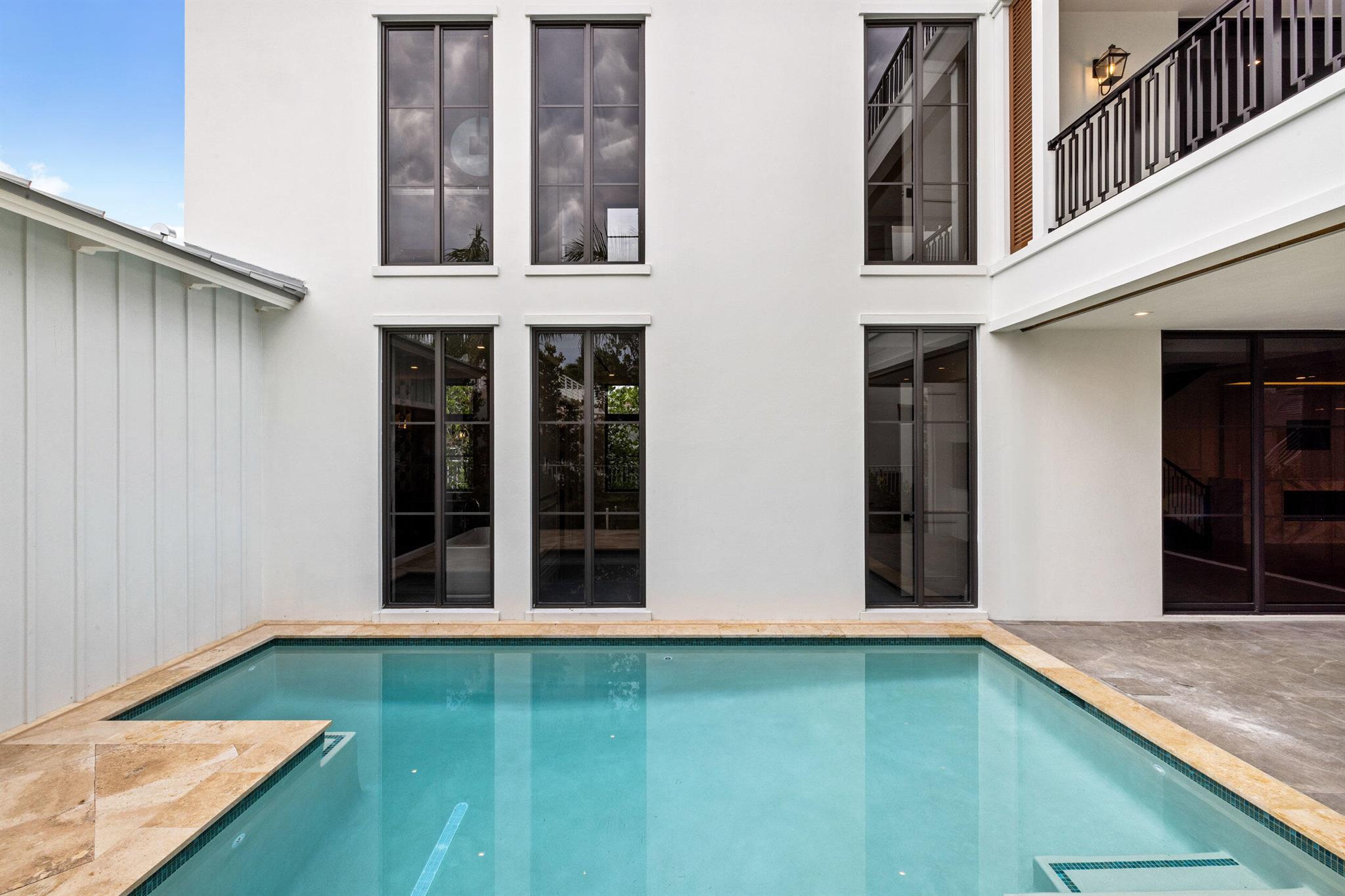 SOPHIA FREY - Residential